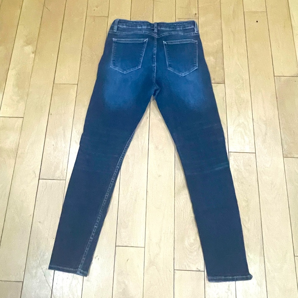 Mid Rise Jeans - Picture 3 of 8